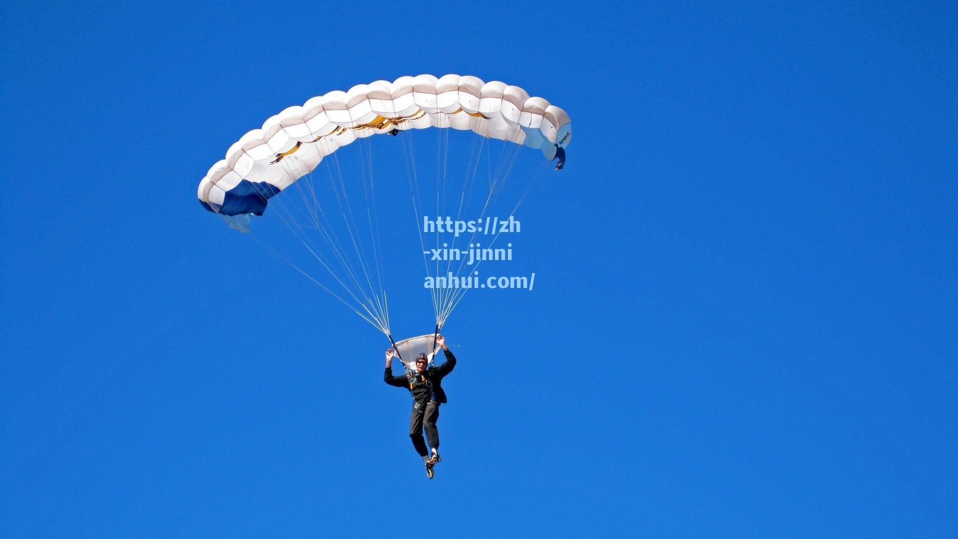 切尔西锁定未来核心，三新星签长约，平均23岁构建十年蓝图